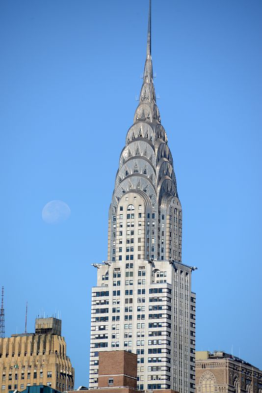 36 New York City Roosevelt Island Franklin D Roosevelt Four Freedoms Park View To The Moon Next To The Chrysler Building